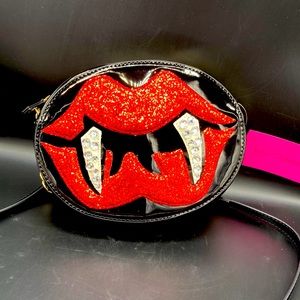 24HR DROP ⬇️ Betsey Johnson Rhinestone Fang Crossbody